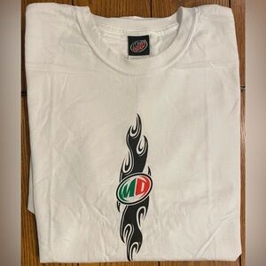 EUC Vintage ?2000 Mountain Dew White short sleeve tee, size large